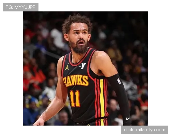 特雷·杨这日常穿搭根本不像NBA的，像刚下班打卡的邻家大哥啊！